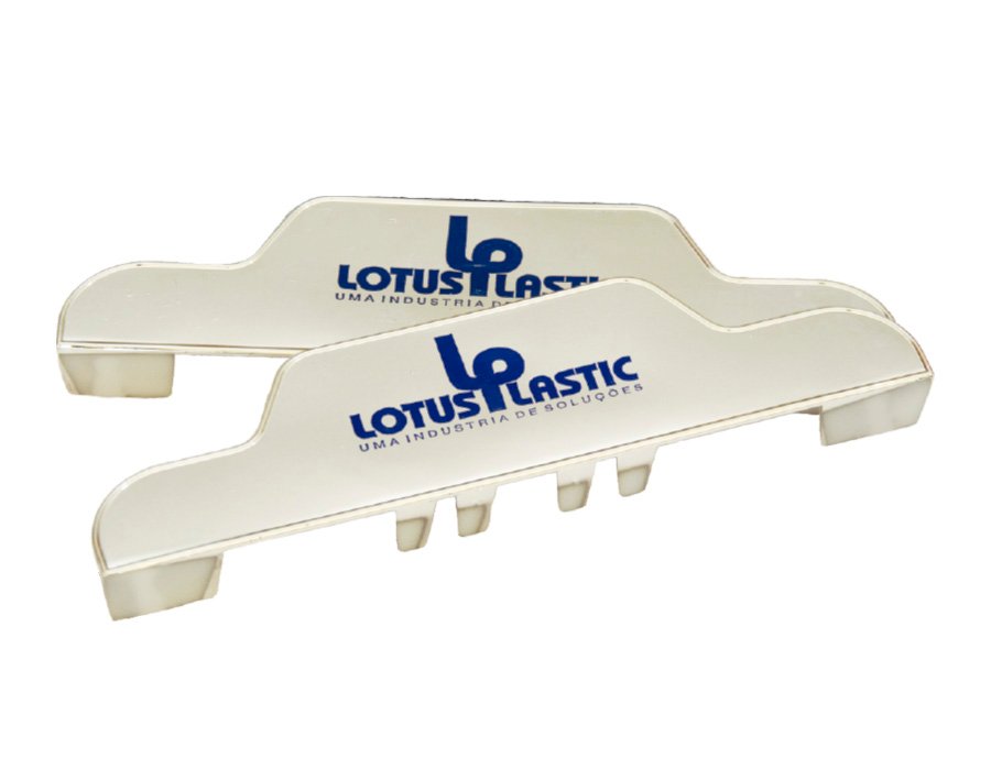 Cantoneira Metalizada com Hot Stamping